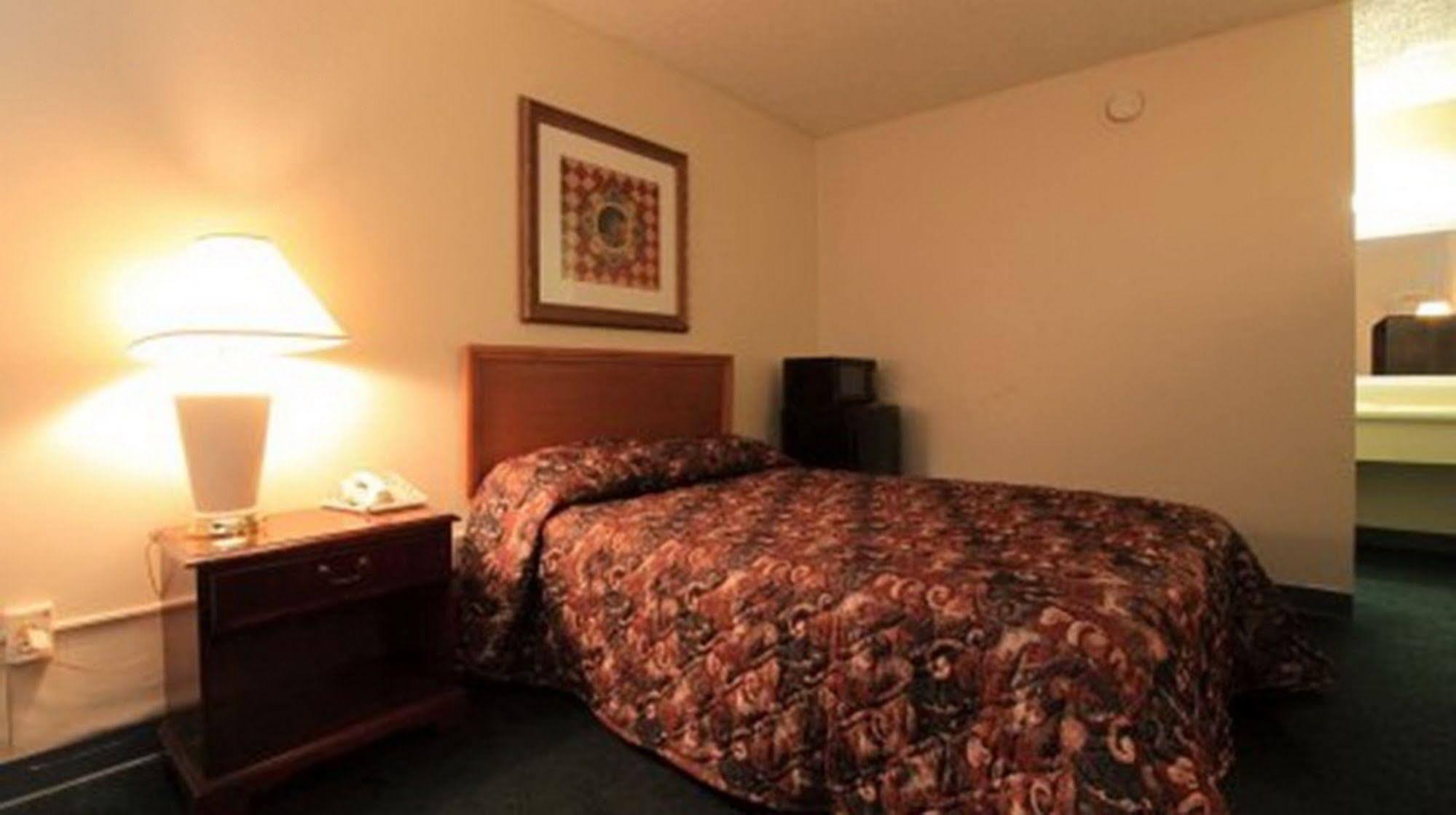 Hotel Petersburg Va I-95 & E Washington St Номер фото