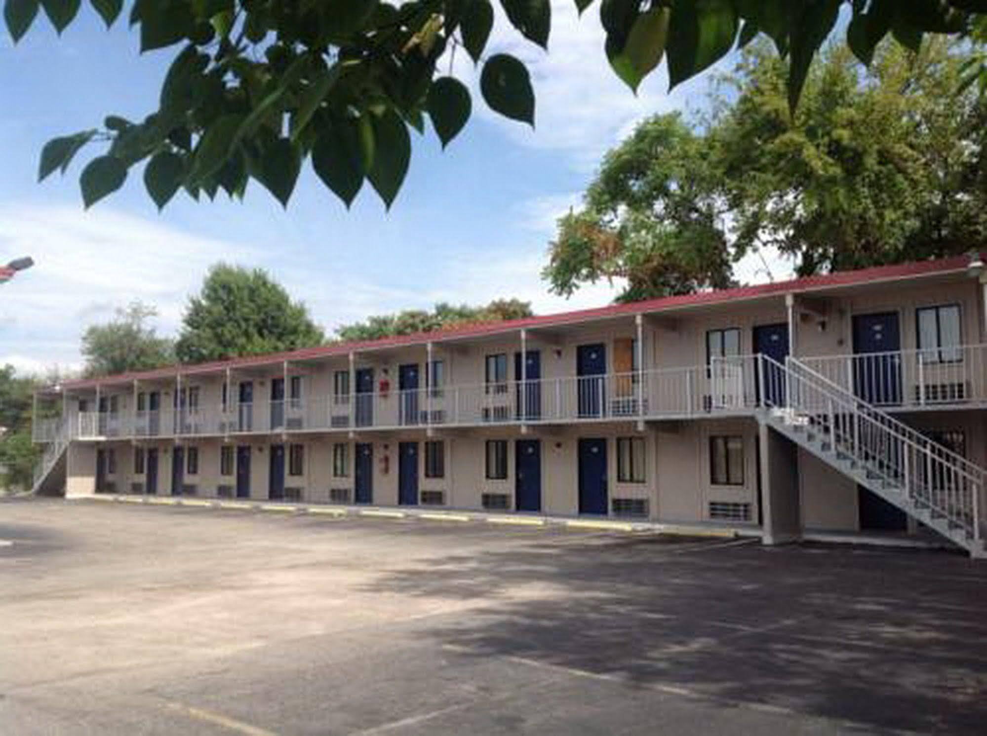 Hotel Petersburg Va I-95 & E Washington St Екстер'єр фото
